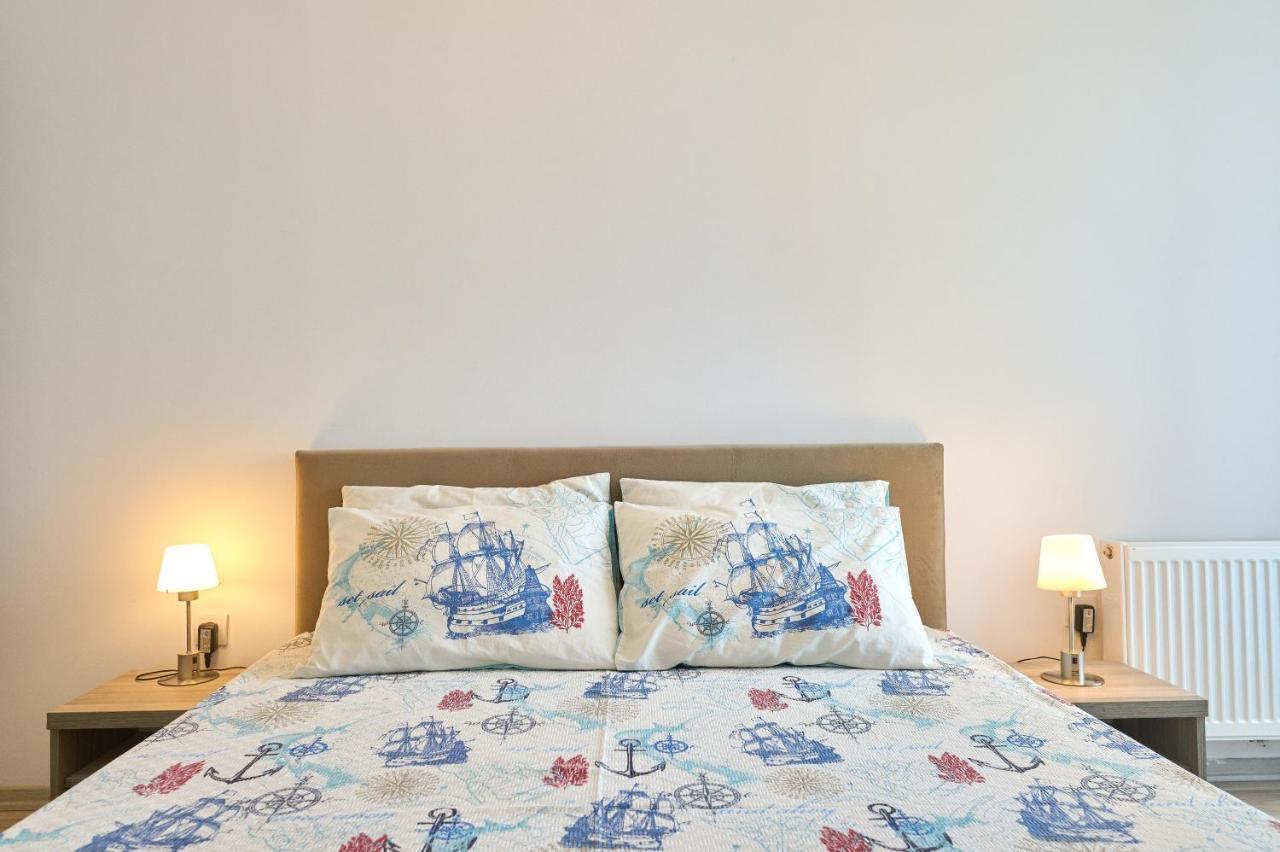 Alina Lake View Apartment Mamaia Bagian luar foto