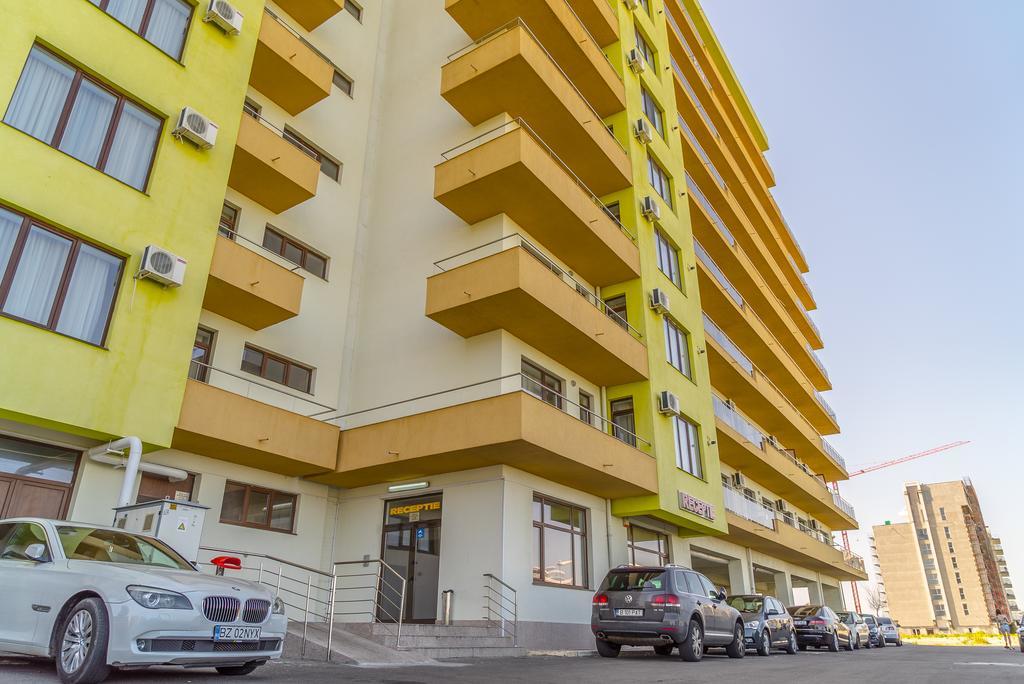 Alina Lake View Apartment Mamaia Bagian luar foto